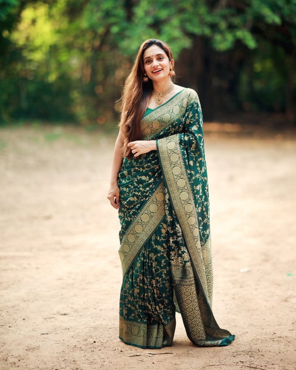 Emerald Green Banarasi Silk Saree with Golden Floral Zari Weaving