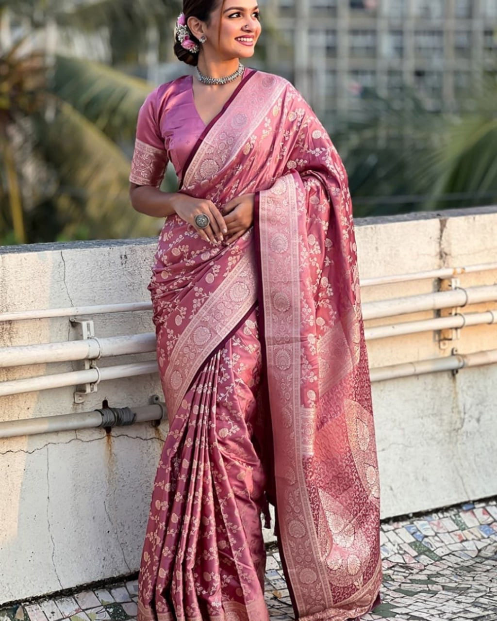 Premium Banarasi Silk Saree with Intricate Zari Work – Elegant Festive & Wedding Wear