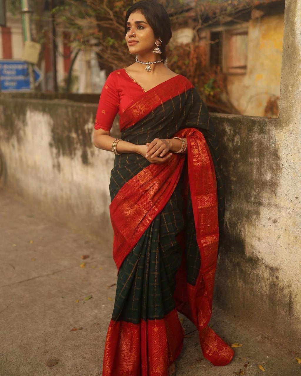Rajasi Elegance – Red & Green Kanjivaram Saree