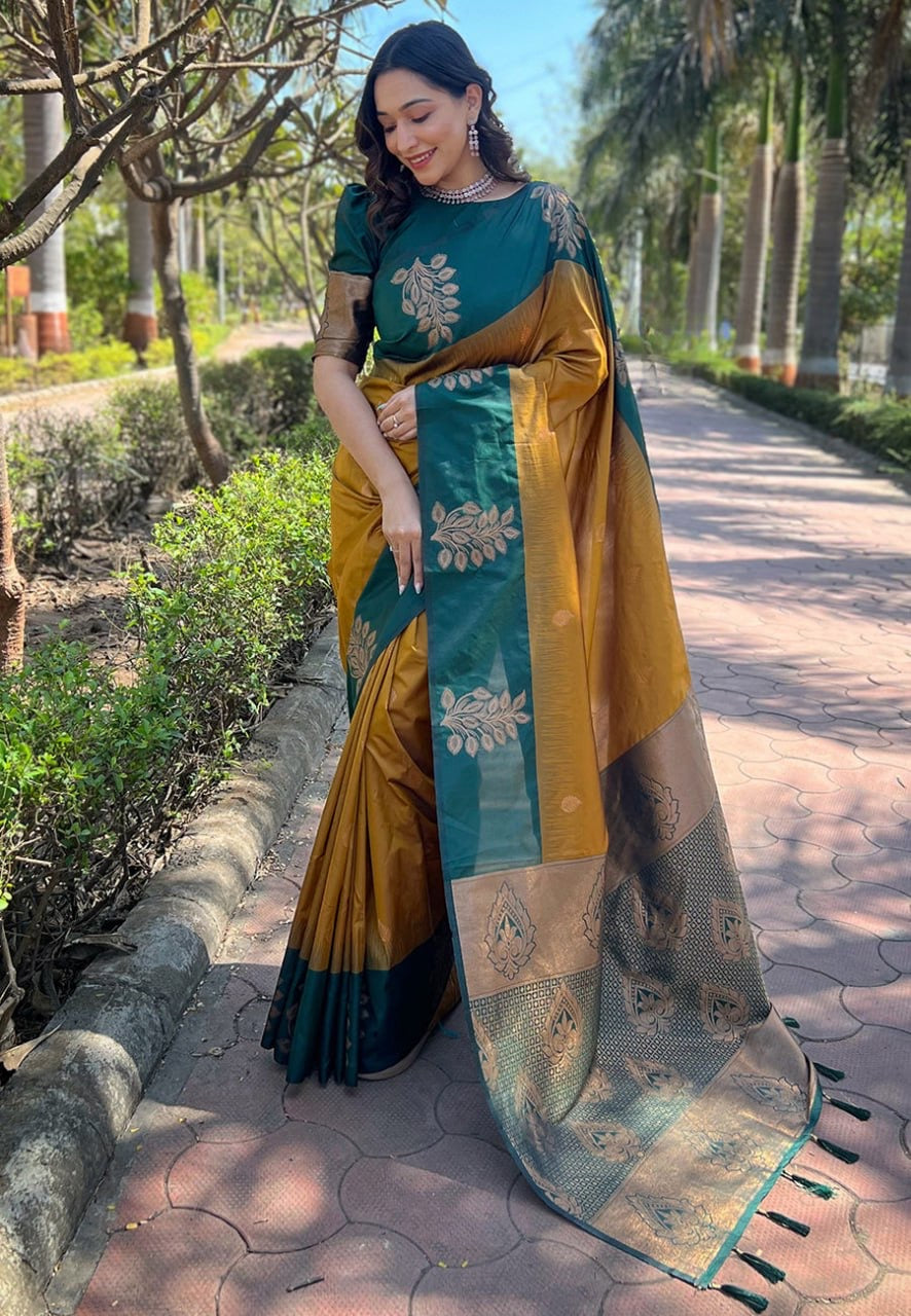 Banarasi Soft Silk Saree with Rich Zari Weaving – Perfect for Weddings & Festive Wear