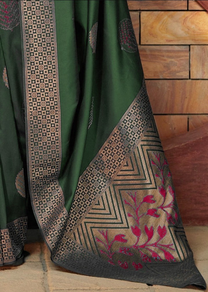 Elegant Soft Silk Saree with Silver Zari Leaf Motifs and Geometric Border