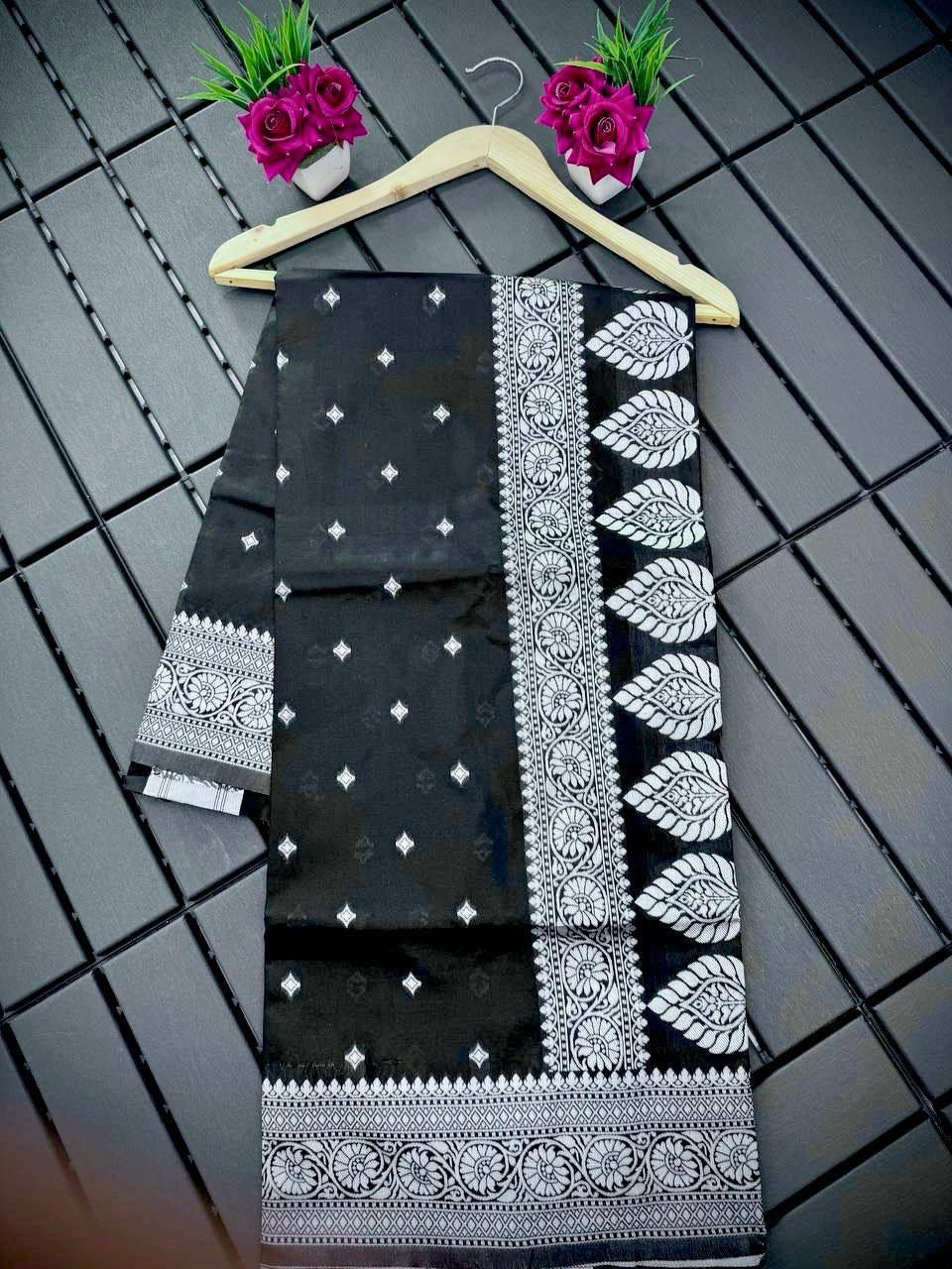 Elegant Black Saree with Intricate Silver Zari Work