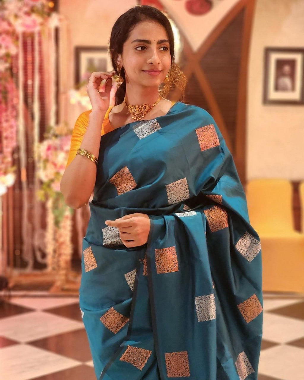Teal Handloom Silk Saree with Contrast Square Buta and Antique Zari Border