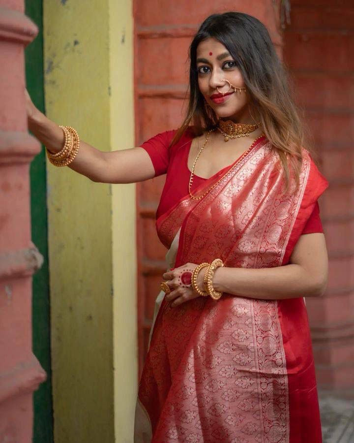 Classic White and Red Bengali Silk Saree with Rich Zari Border