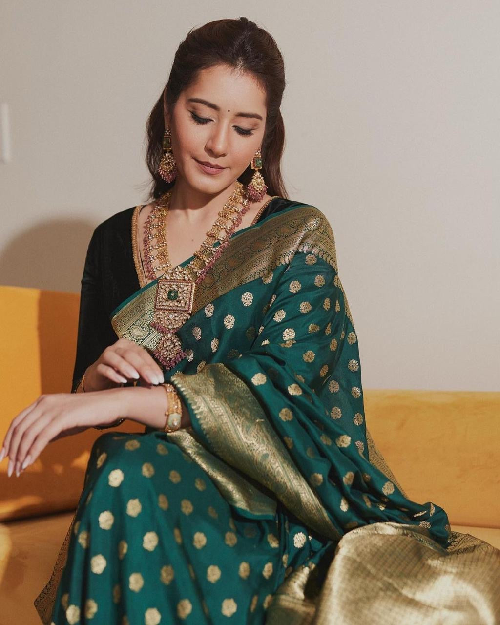 Emerald Green Banarasi Silk Saree with Golden Zari Weaving & Rich Border