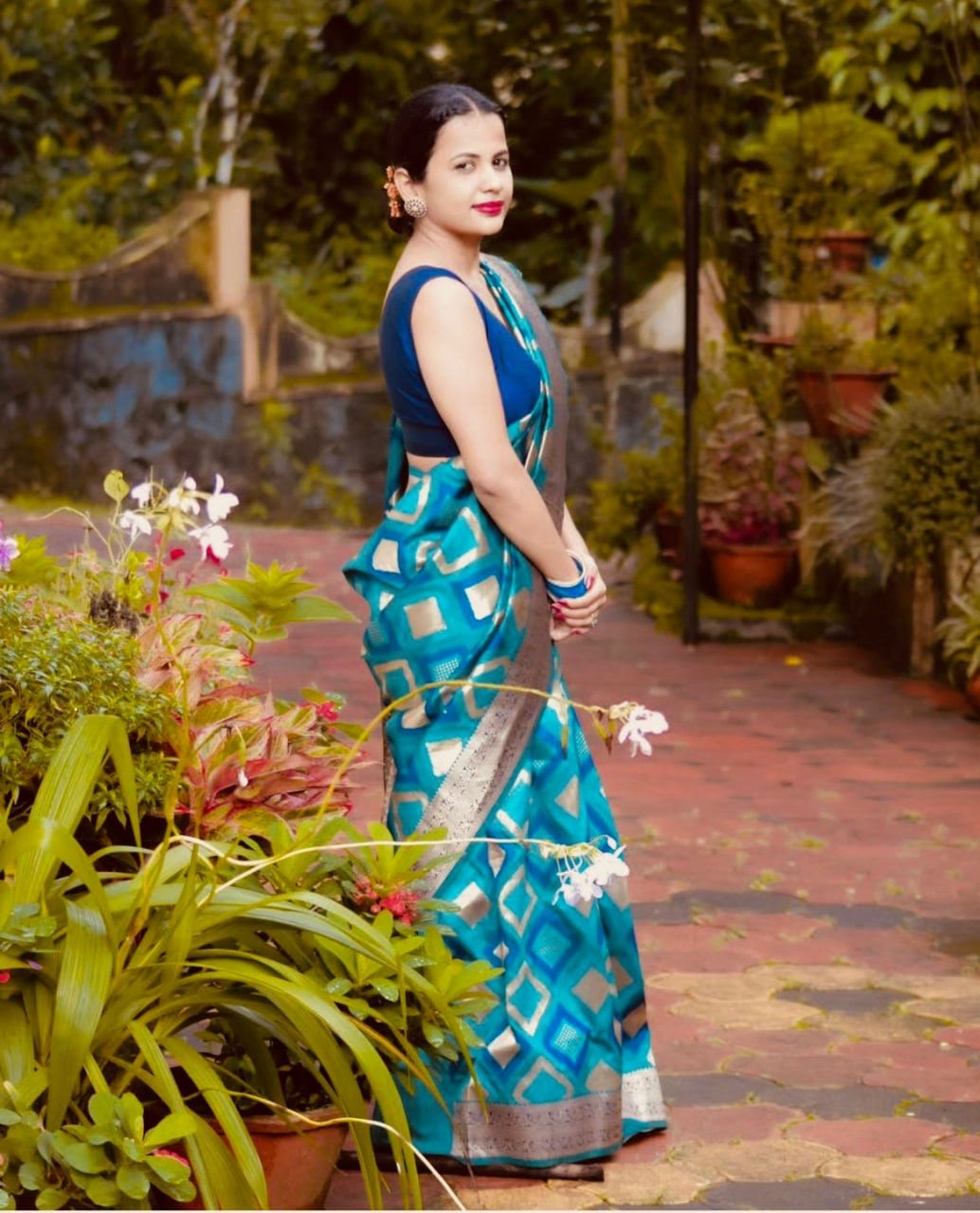 Teal Blue Geometric Pattern Silk Saree with Contrast Golden Zari Border